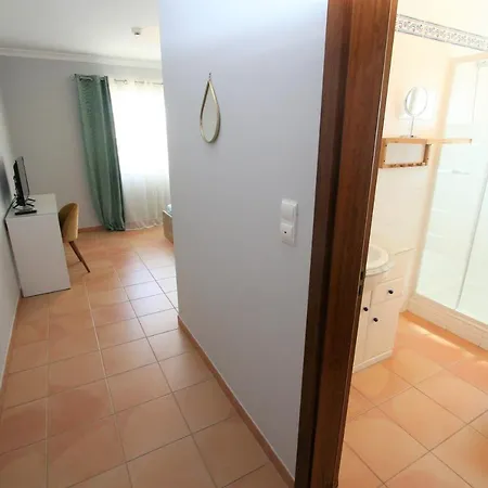 Beautiful 2 Bedroom With Sea View 公寓