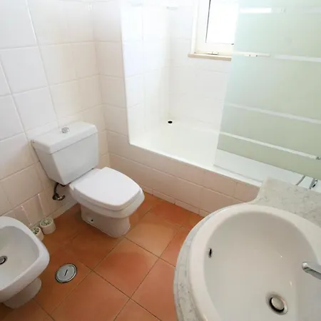 Beautiful 2 Bedroom With Sea View ポルティマン